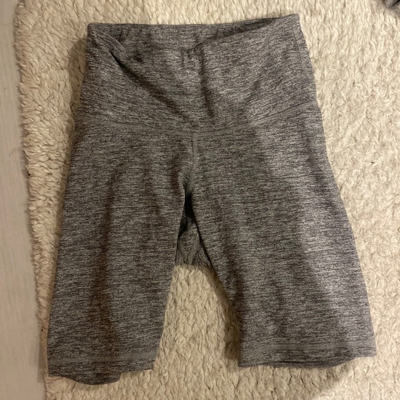 Old Navy xs biker shorts. They are grey - Picture 1 of 3